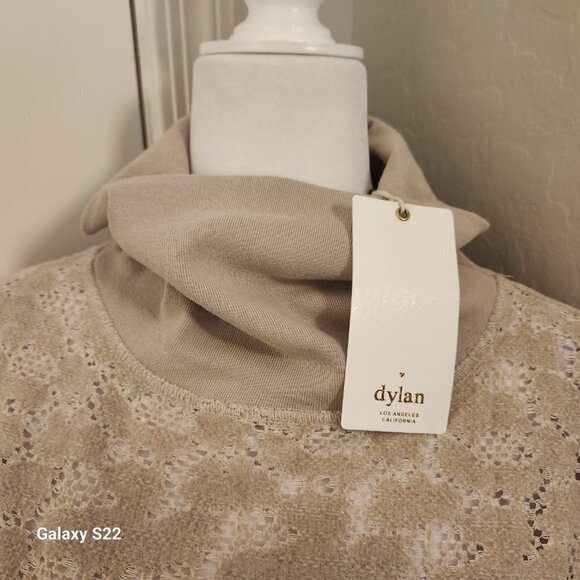 Dylan Developed by True Grit Top Tan Sweater. Small NWT - Picture 3 of 8